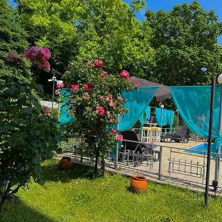 Апартаменты Devora 1 & Bar & Restaurant