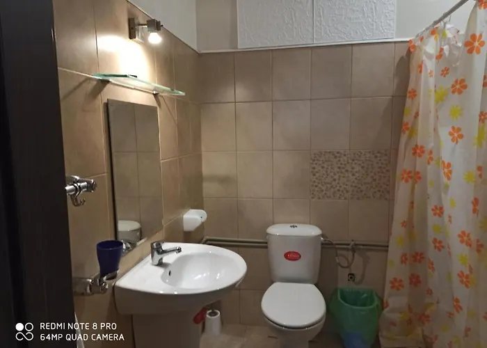 Devora 1 & Bar & Restaurant Apartment