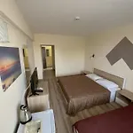 Devora 1 & Bar & Restaurant Διαμέρισμα Βάρνα