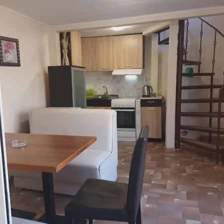 Devora 1 & Bar & Restaurant Διαμέρισμα