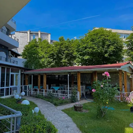 Διαμέρισμα Devora 1 & Bar & Restaurant