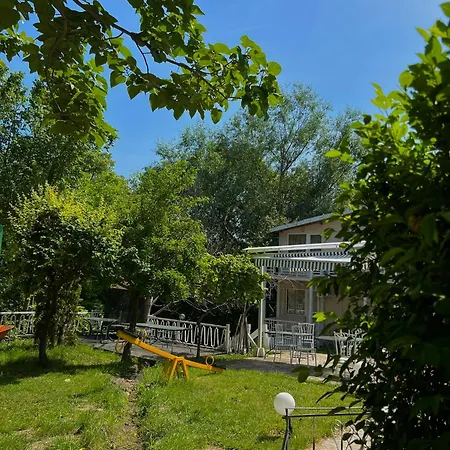 Διαμέρισμα Devora 1 & Bar & Restaurant